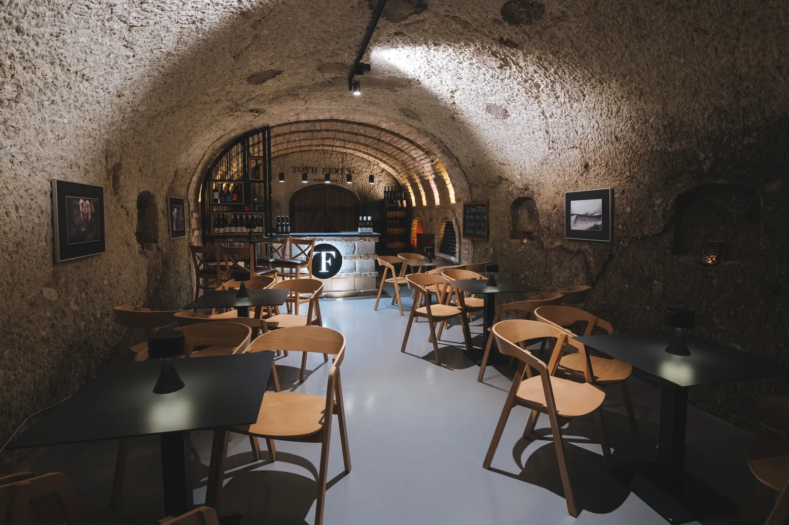 Szépasszonyvölgy — Tóth Ferenc tasting cellar